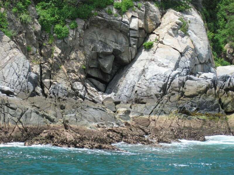Huatulco: Premium Boat Tour with snorkel experience. - Should you book this Huatulco premium boat tour?