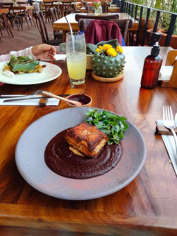 Let's embark on this splendid gastronomic journey together! - What you’ll do during the 3 hours (stop by stop)