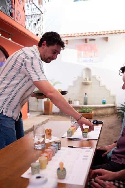 Mezcal y Mole with a Certified Sommelier - Who Talks During the Tasting: The Certified Sommelier and the Team