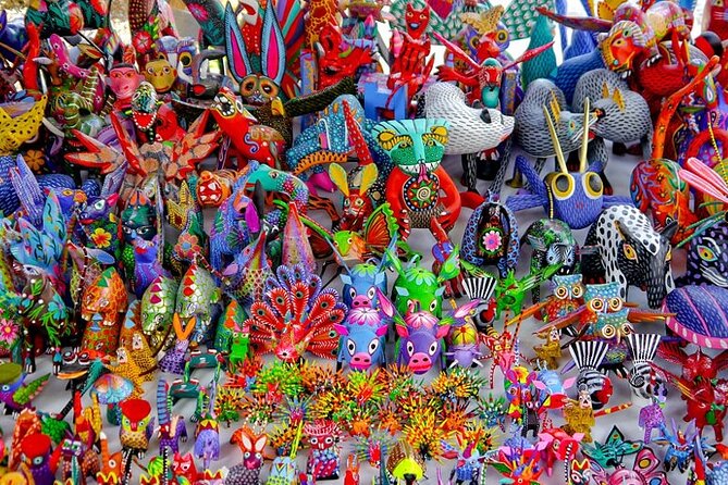 Monte Alban & artisan house workshop in Arrazola and Coyotepec - Shopping Smart: Alebrijes vs Barro Negro (and What to Expect)