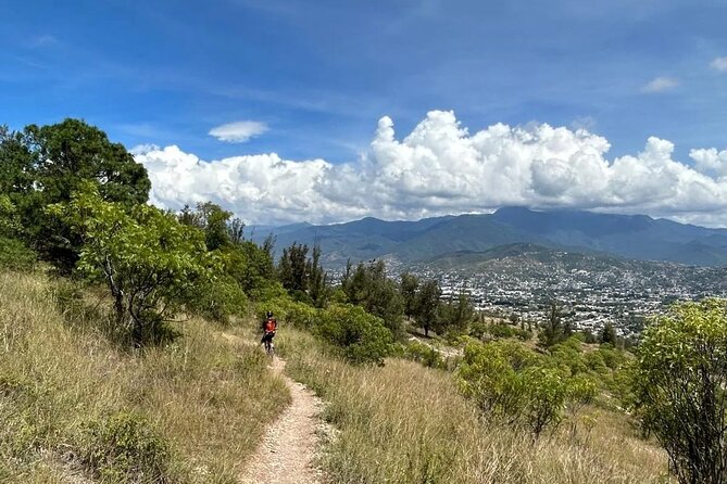 MTB Bike Tour: Local Trails in Monte Albán and Atzompa - Guides make the difference: Humberto and Clement, plus line-choice coaching
