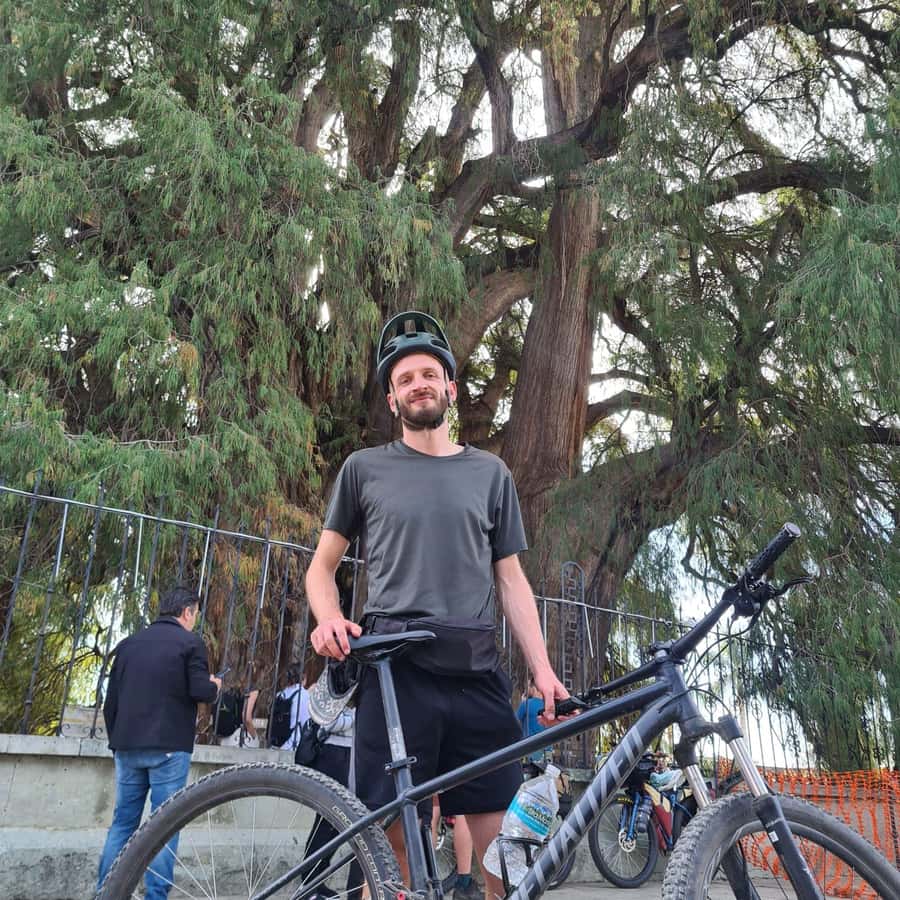MTB Bike Tour: Tule Tree through the country-side - The return ride on the cyclist path back to Oaxaca City