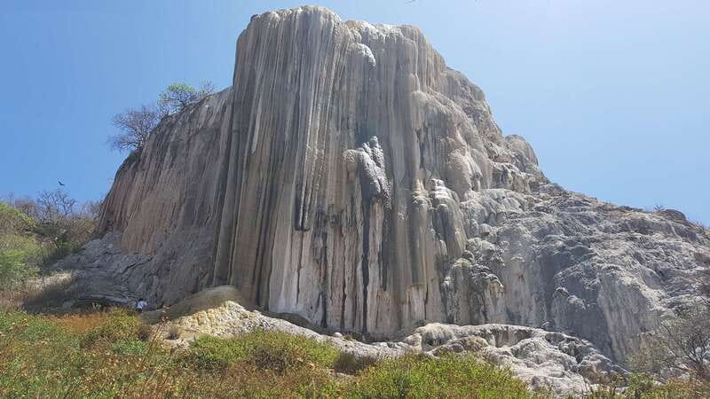 Oaxaca: Early Arrival at Hierve el Agua + Pickup + Admission - Pickup and transport: simple meeting point, A/C ride, and a real driver