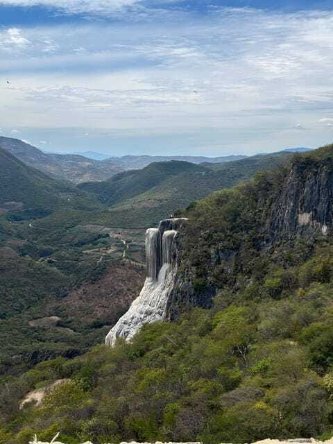 Oaxaca: Hierve el Agua & Mezcal Distillery Small-Group Tour - What to eat before mezcal: street food vs the buffet