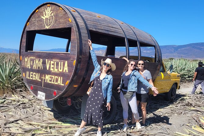 Oaxaca Mezcal & Pulque Tour by Barrel Bus - Stop 1: Santiago Matatlán and the first mezcal-family intro