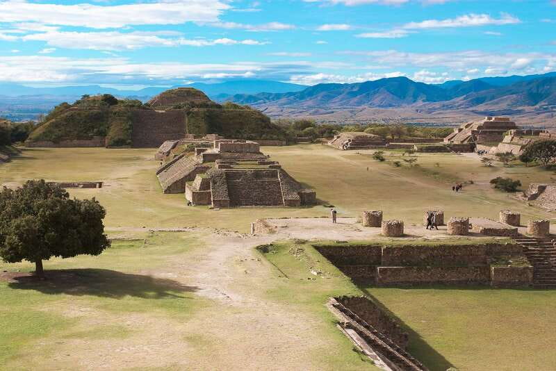 Oaxaca: Monte Alban Guided Archaeological Tour - Why Monte Albán feels worth the trip from Oaxaca