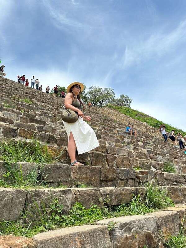 Oaxaca: Monte Albán, Hierve el agua, Mezcal and Teotitlán - What to pack and how to dress for a full Oaxaca day
