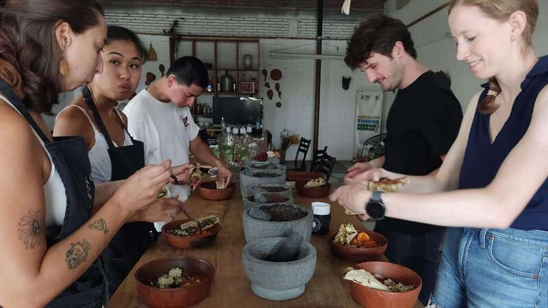 Oaxaca: Oaxacan Mole Workshop with a Traditional Cook - Oaxaca mole workshop: why this one teaches more than recipes