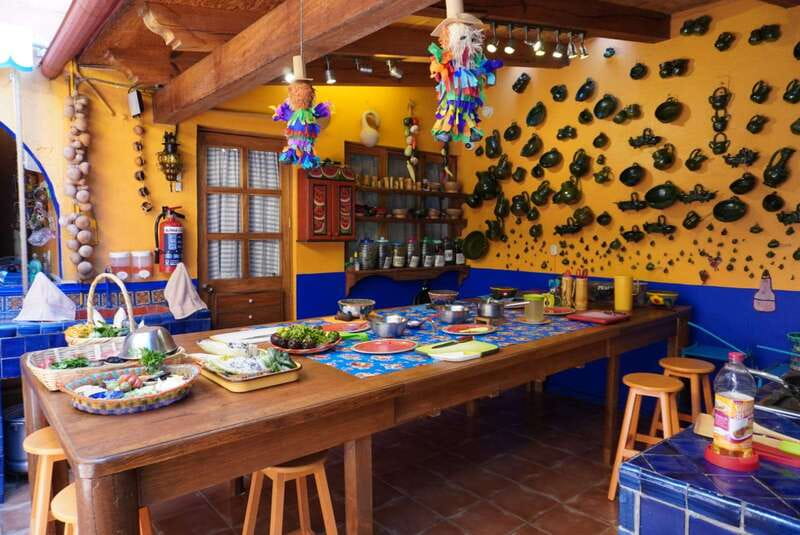 Oaxaca: Traditional Oaxacan Cooking Class with Market Visit - Should You Book This Oaxaca Market-and-Cooking Class?