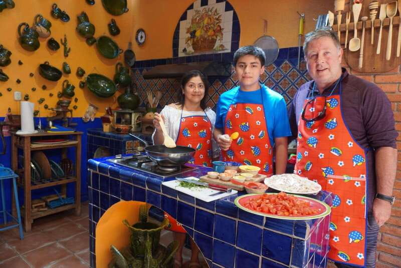 Oaxaca: Traditional Oaxacan Cooking Class with Market Visit - Tortillas and Drinks: The Part People Remember