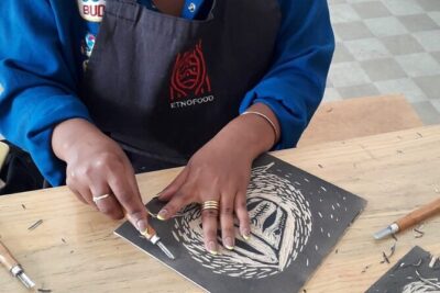 Print a work of art with a local artist for your home - Inside the foodlab gallery: tools, pace, and group size that actually helps