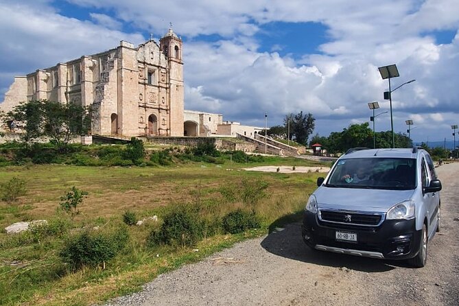 Private Transportation from Oaxaca Airport to Hotel - Flight Delays: What Happens When Plans Go Sideways