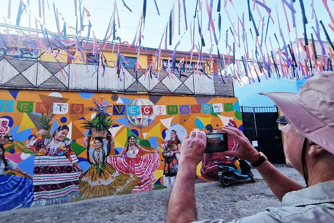 Street Art Tour With An Artist in Oaxaca - Practical Tips for a 4:00 pm Walk Through Oaxaca