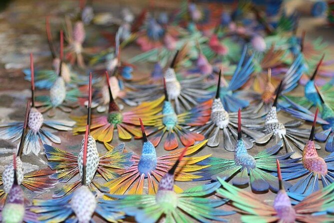 Tour to Monte Alban, Arrazola and San Bartolo - Stop 2: Arrazola alebrijes, from paper and wood to imagination