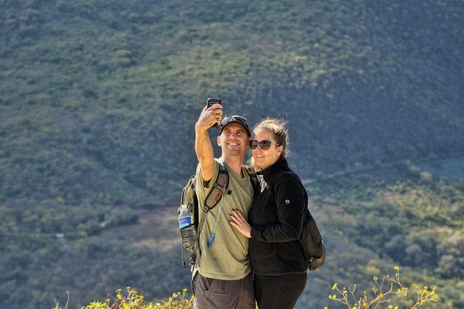 Ultimate Hierve el Agua Hike + Textile Art - Oaxaca’s 6:00 am Start: Getting to San Isidro Roaguía