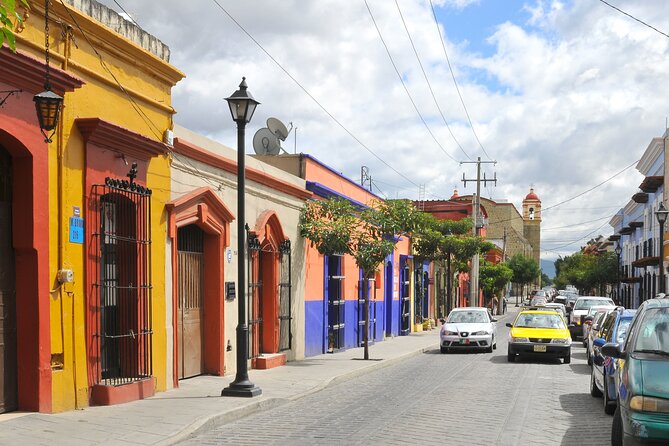 Walking tour and Museums Oaxaca - Walking pace and museum time: what moderate fitness means here